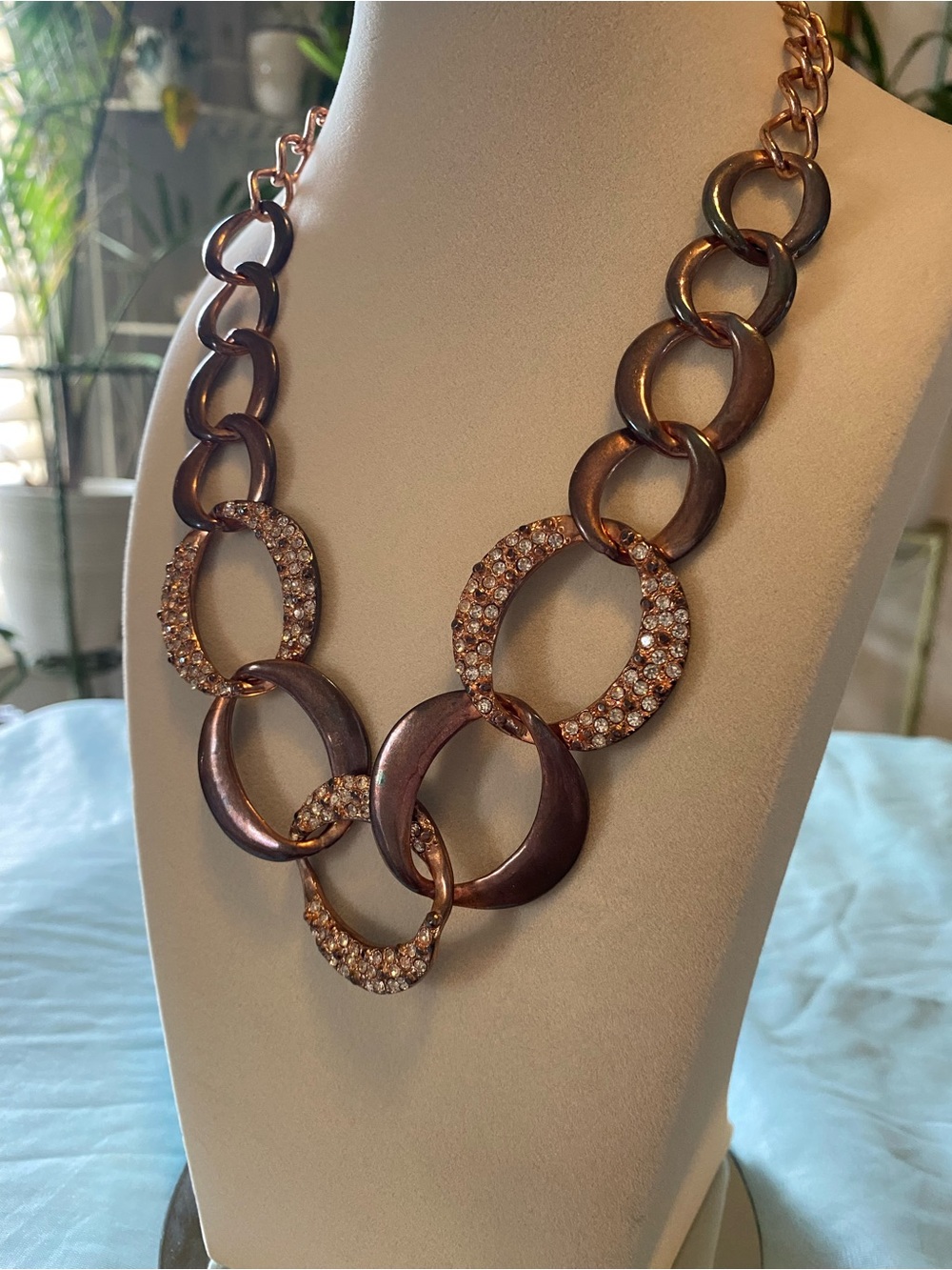 GOLD-TONE RHINESTONE STATEMENT LINK NECKLACE - Picture 6 of 14